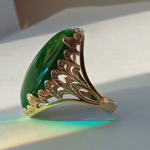 14K Solid Gold Large Cat's Eye Jade Ring - Custom Design, Natural Jade - Picture 5 of 7